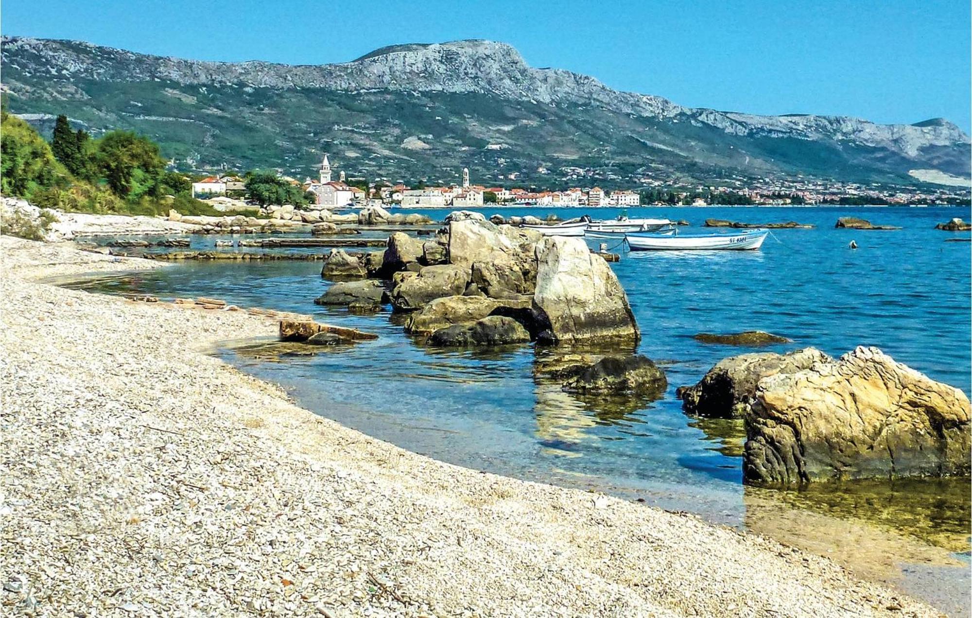 Amazing Apartment In Kastel Stafilic With Jacuzzi Kaštela 외부 사진