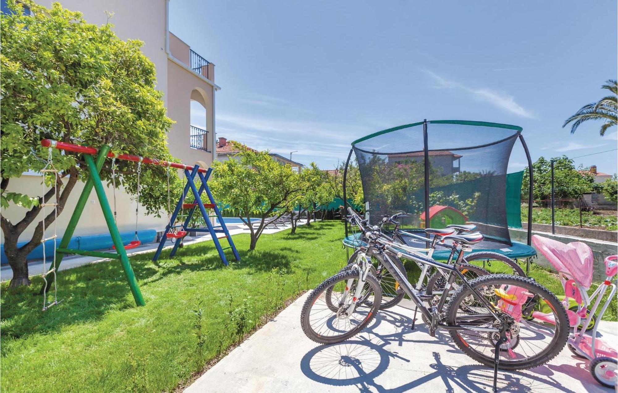 Amazing Apartment In Kastel Stafilic With Jacuzzi Kaštela 외부 사진